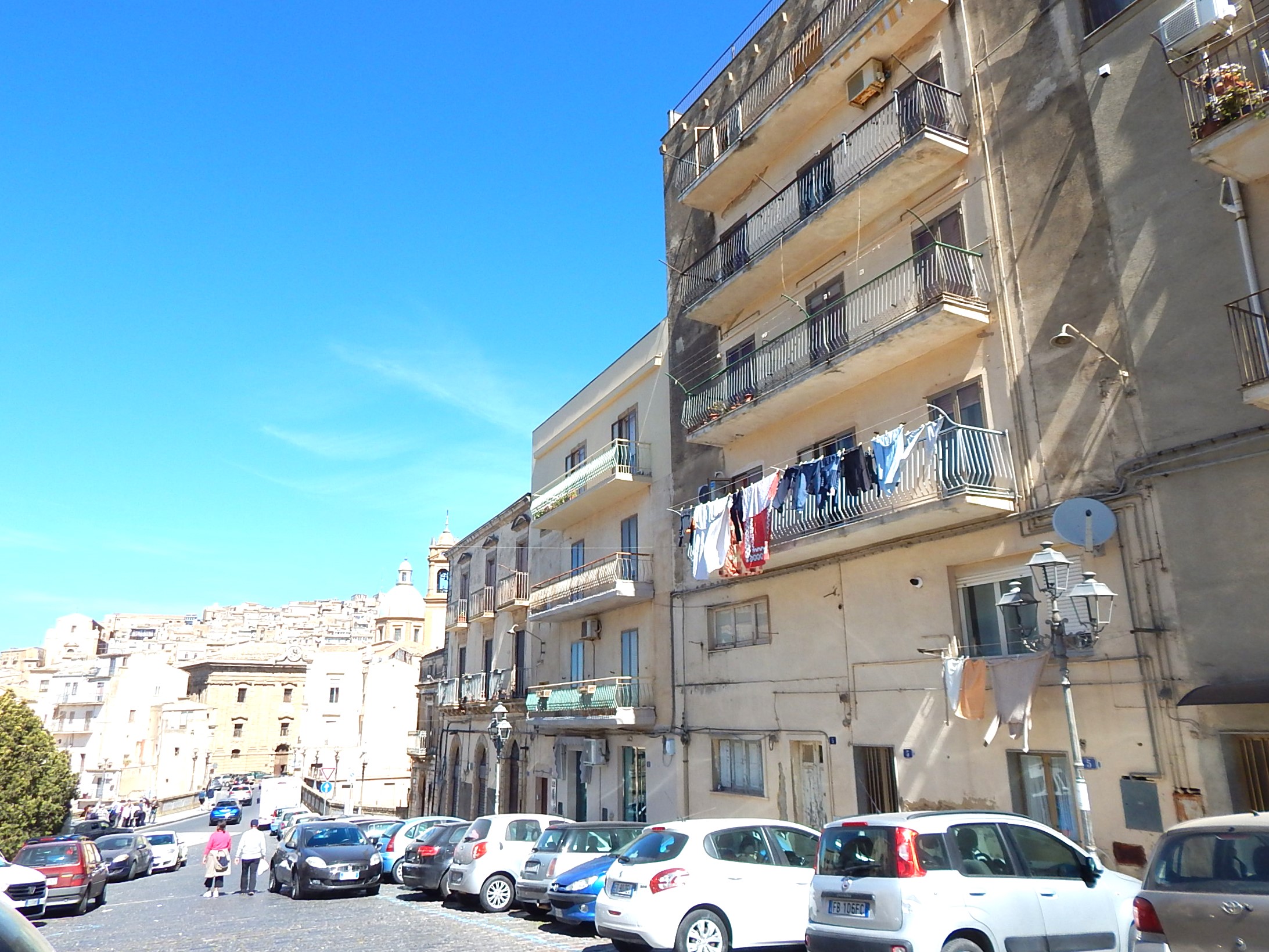 Appartamento sito a Caltagirone in piazza San Francesco d'Assisi