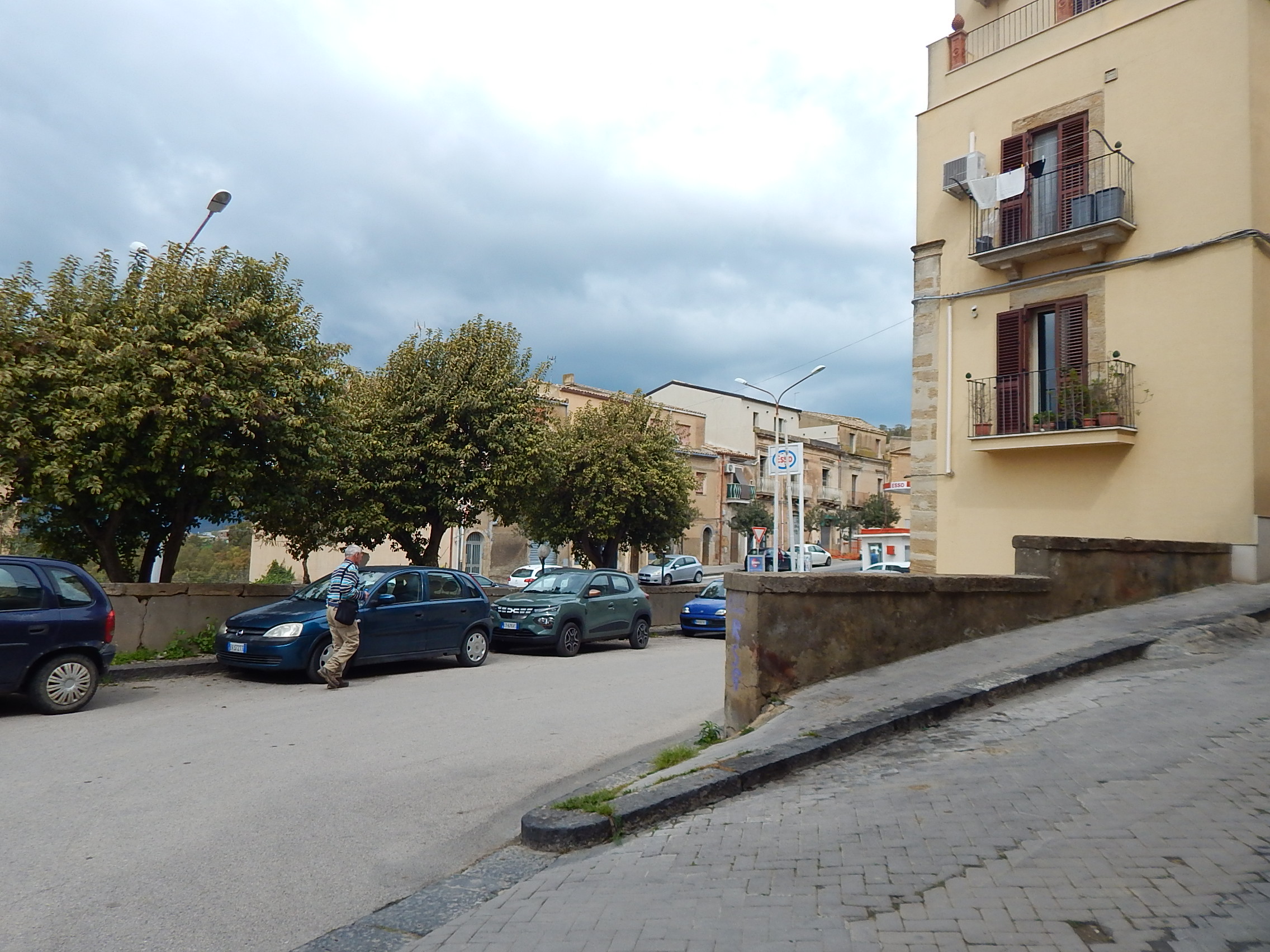 locale commerciale in vendita zona san Giacomo a Caltagirone
