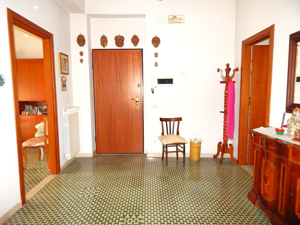 bagno, appartamento sito a Caltagirone in via Fontanelle 13.