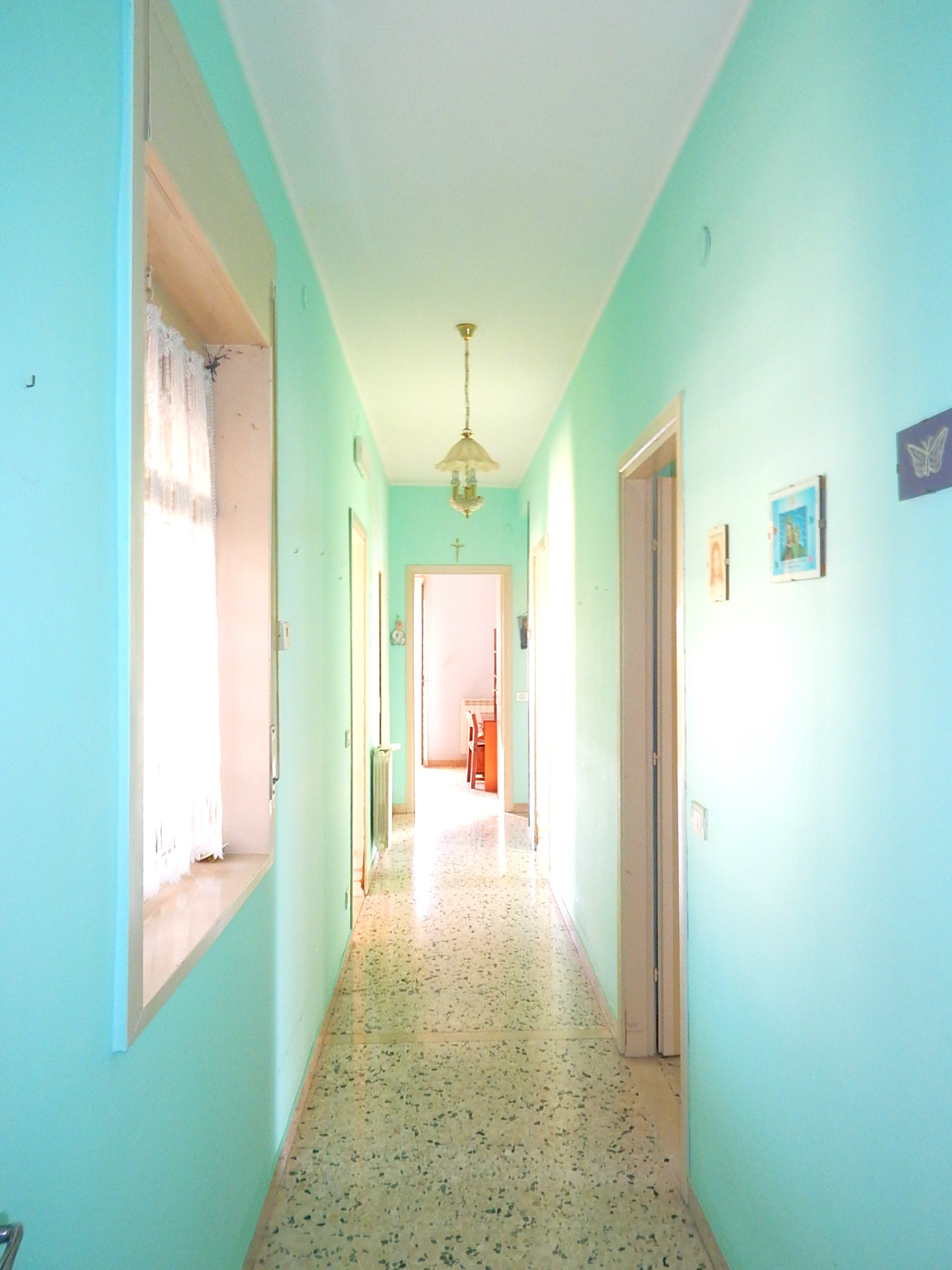 Corridoio, appartamento mq 120, sito a Caltagirone in via Madonna della via n.223