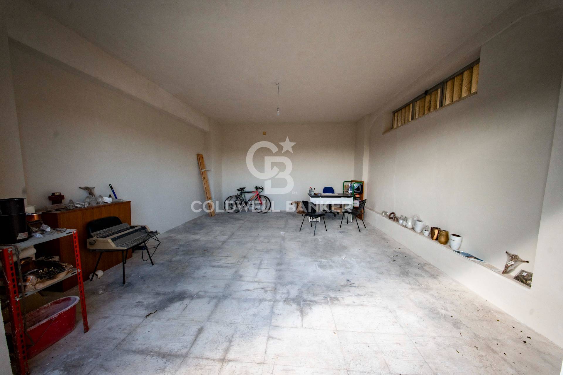 garage, via Travertino Caltagirone